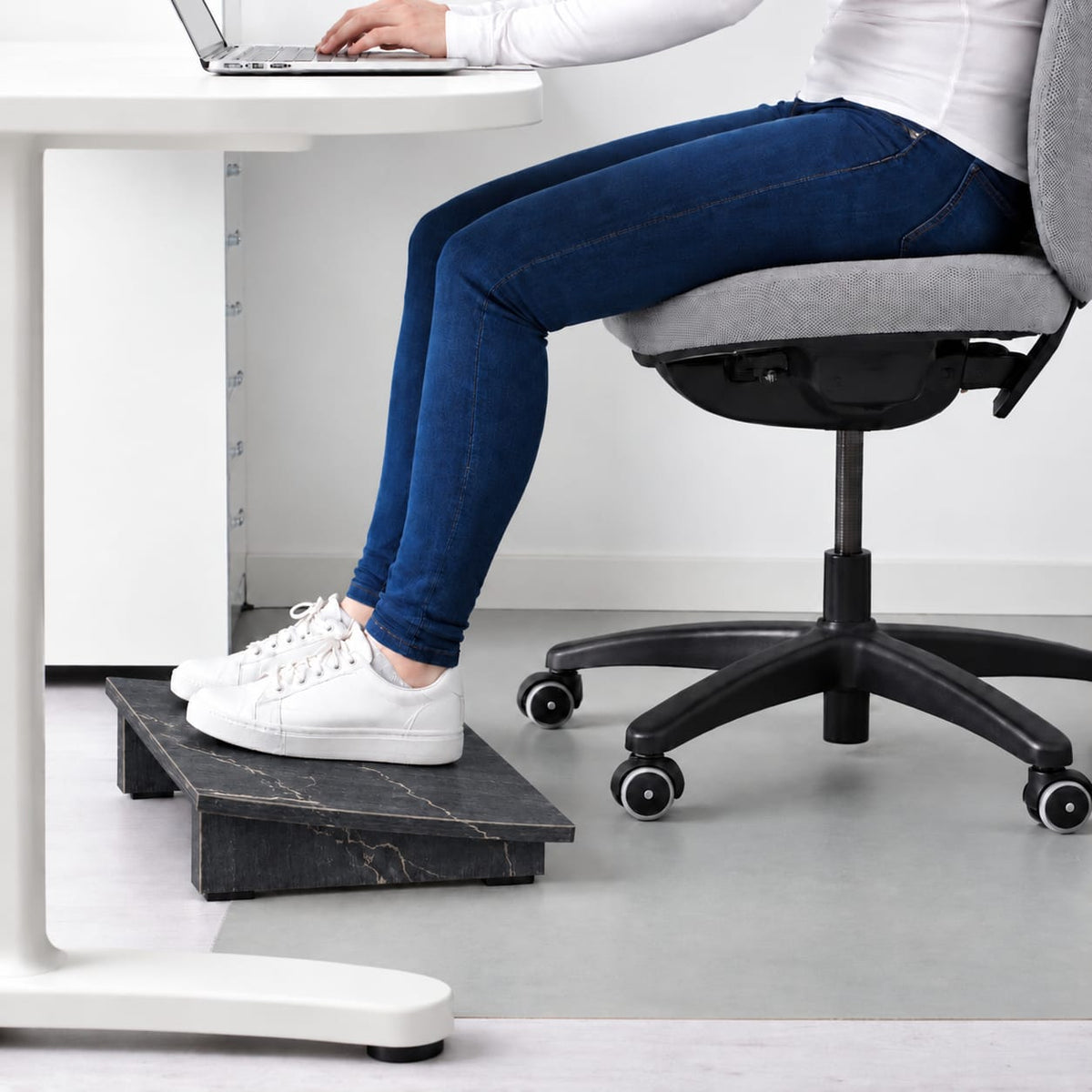 Wooden Footrest in Black Marble, view 2